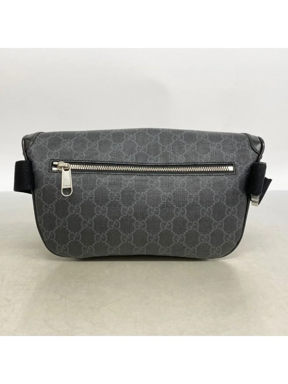 Gucci Waist Bag GG Supreme Gray Black Silver